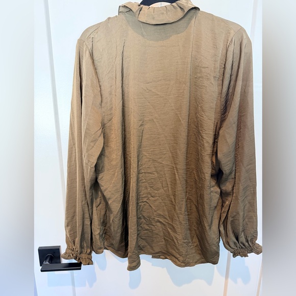 CAbi Icon Olive GreenBlouse #4167 VGUC XL - Picture 3 of 4